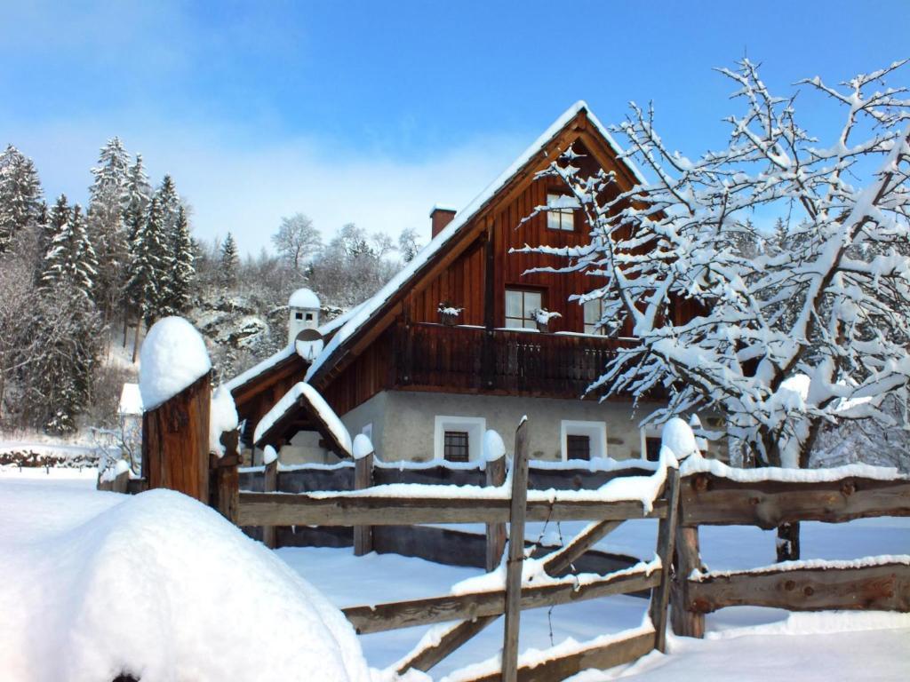 Ferienhaus "Zur Alten Schmiede" Mariahof Dış mekan fotoğraf